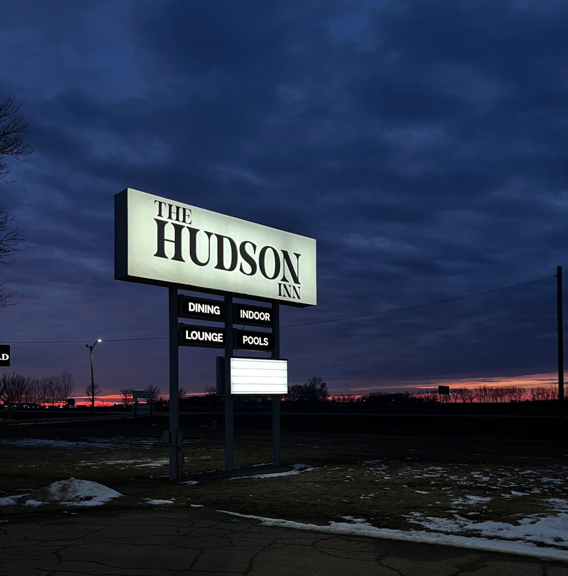 The Hudson Inn Morris ภายนอก รูปภาพ